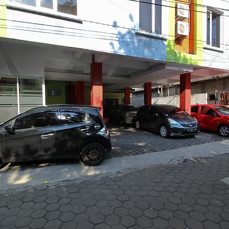 Reddoorz Plus Near Lippo Plaza Jogjakarta Yogyakarta Ngoại thất bức ảnh